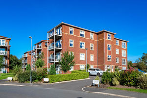 Photo 21- click for photo gallery